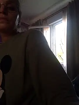 Snapshot of BritneyHudson chatting on October 2025 03:01:01 PM BritneyHudson online show from October 2025 03:01:01 PM