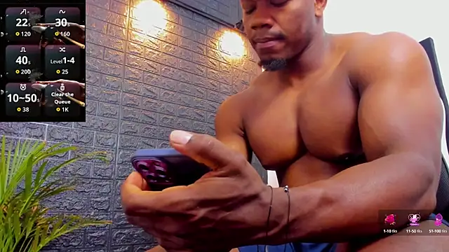 Snapshot of tommike chatting on October 2025 11:29:01 AM tommike online show from October 2025 11:29:01 AM