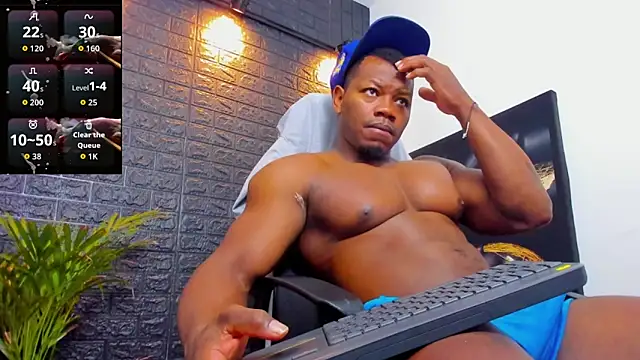 Snapshot of tommike chatting on October 2025 11:33:02 AM tommike online show from October 2025 11:33:02 AM