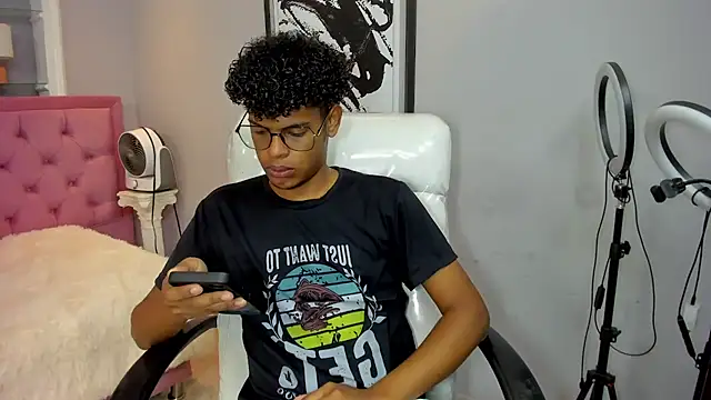 boylittle19cm online show from September 2025 12:20:01 PM