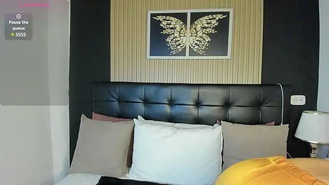 Snapshot of summer_night_ chatting on March 2025 10:49:01 AM summer night online show from March 2025 10:49:01 AM