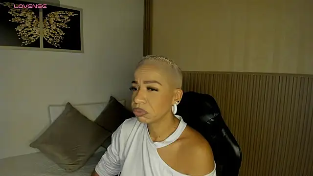 summer night  online show from May 2026 11:59:02 AM