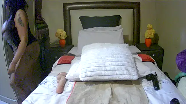 Snapshot of Kimmyboobs chatting on October 2025 09:46:02 PM Kimmyboobs online show from October 2025 09:46:02 PM