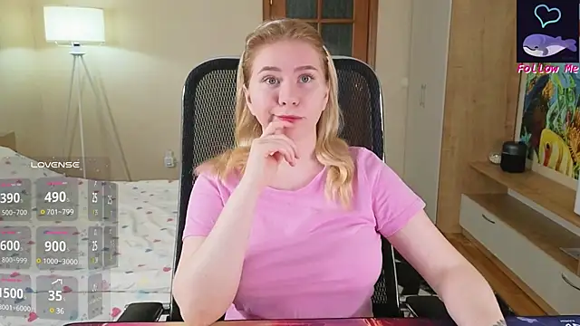 Snapshot of D0nna_ chatting on February 2025 09:46:01 PM D0nna online show from February 2025 09:46:01 PM