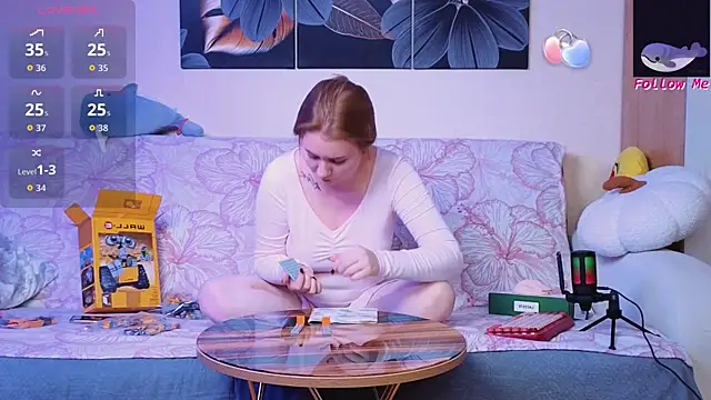 Snapshot of D0nna_ chatting on September 2025 07:41:02 PM D0nna online show from September 2025 07:41:02 PM