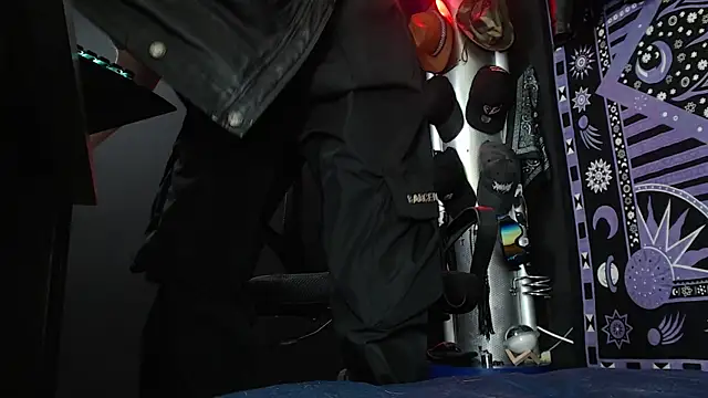 Dicaprioo  online show from March 2025 03:53:02 PM