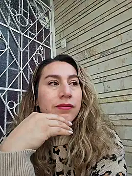 RubbyTaylor online show from October 2025 11:11:01 AM