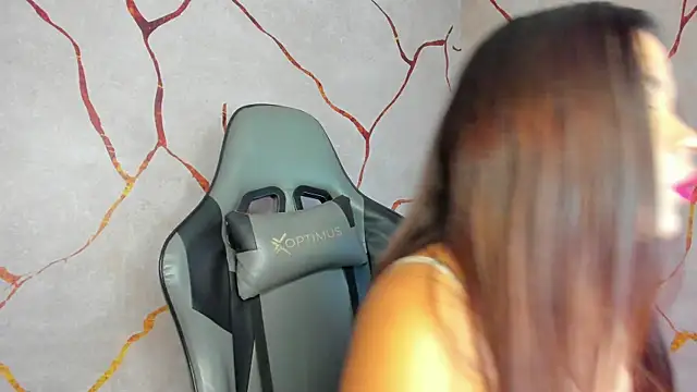 Elsalombardi  online show from March 2025 10:55:01 AM