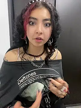 Snapshot of _Gothiccbitch_ chatting on December 2024 07:40:01 AM Gothiccbitch online show from December 2024 07:40:01 AM