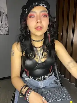 Snapshot of _Gothiccbitch_ chatting on January 2025 03:56:02 AM Gothiccbitch online show from January 2025 03:56:02 AM