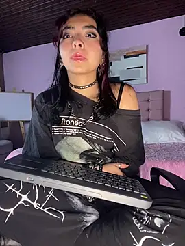 Snapshot of _Gothiccbitch_ chatting on February 2025 09:09:02 AM Gothiccbitch online show from February 2025 09:09:02 AM