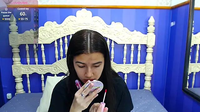 Snapshot of Linda_Mattel chatting on March 2025 04:01:01 PM Linda Mattel online show from March 2025 04:01:01 PM