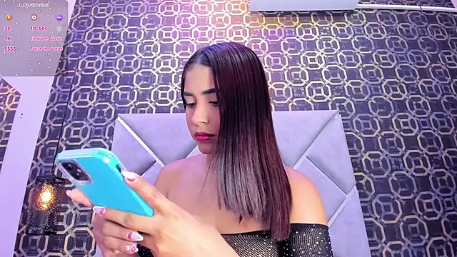 CherryBlossom23 online show from November 2025 01:28:01 AM