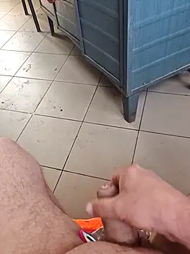 Szeltolo001 online show from March 2026 08:51:02 AM