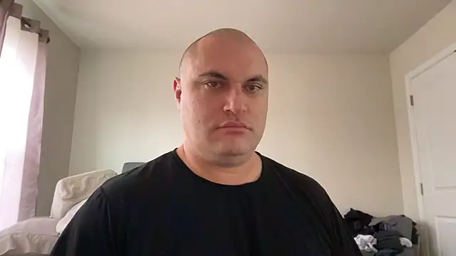 SluggishChase99 online show from January 2026 04:00:02 PM