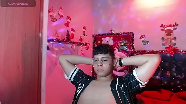 Snapshot of Wiiliam_20 chatting on December 2024 04:01:02 PM Wiiliam 20 online show from December 2024 04:01:02 PM