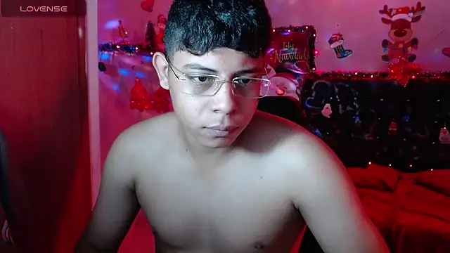 Snapshot of Wiiliam_20 chatting on December 2024 03:22:01 PM Wiiliam 20 online show from December 2024 03:22:01 PM