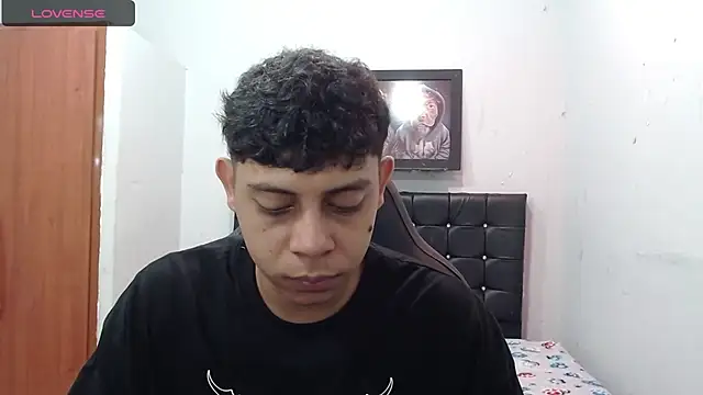 Snapshot of Wiiliam_20 chatting on February 2025 12:05:02 PM Wiiliam 20 online show from February 2025 12:05:02 PM