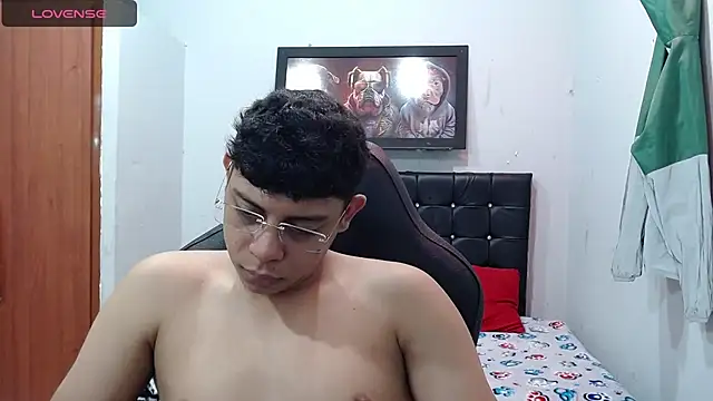 Snapshot of Wiiliam_20 chatting on February 2025 12:11:02 PM Wiiliam 20 online show from February 2025 12:11:02 PM