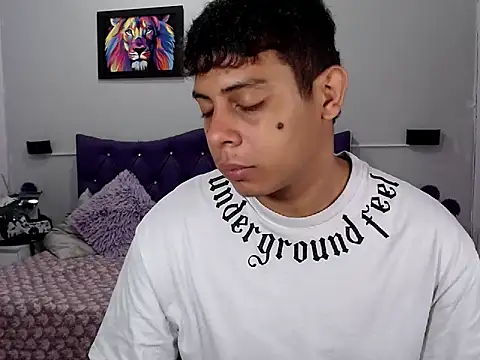 Snapshot of Wiiliam_20 chatting on November 2025 01:06:02 PM Wiiliam 20 online show from November 2025 01:06:02 PM