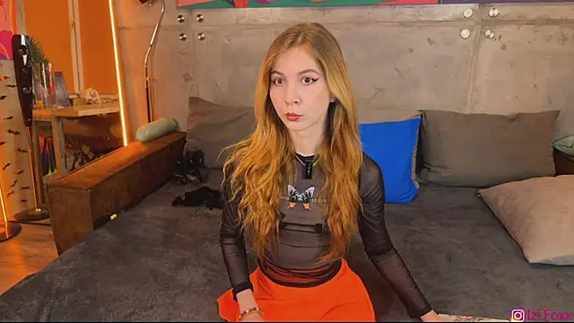 izi-fox online show from October 2025 03:41:01 PM