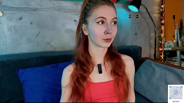 Snapshot of izi-fox chatting on March 2026 04:12:02 PM izi-fox online show from March 2026 04:12:02 PM