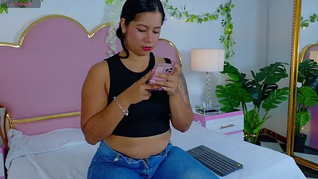 EmmaCrush online show from October 2025 08:31:01 PM