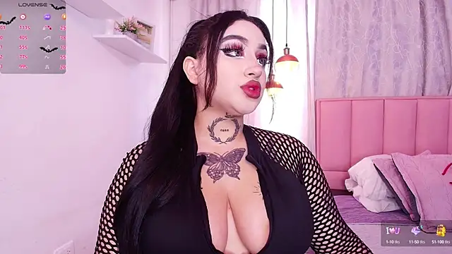Snapshot of bella-green chatting on January 2025 07:00:02 PM bella-green online show from January 2025 07:00:02 PM