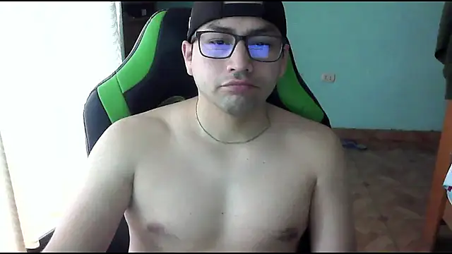 Snapshot of Allen_ibe chatting on November 2025 04:07:02 PM Allen ibe online show from November 2025 04:07:02 PM