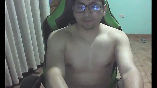 Snapshot of Allen_ibe chatting on December 2025 03:22:02 AM Allen ibe online show from December 2025 03:22:02 AM