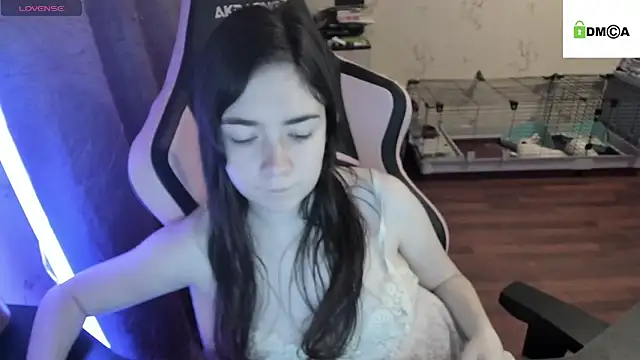Snapshot of Crazy_forest_fairy chatting on February 2025 02:06:02 AM Crazy forest fairy online show from February 2025 02:06:02 AM