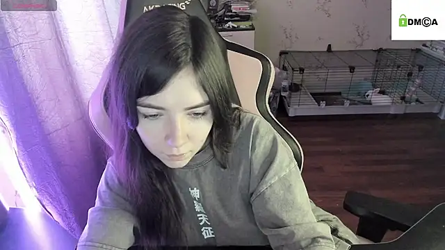 Snapshot of Crazy_forest_fairy chatting on February 2025 06:59:02 AM Crazy forest fairy online show from February 2025 06:59:02 AM