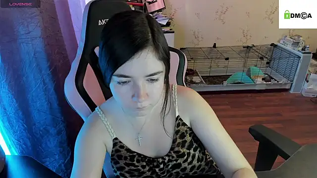 Snapshot of Crazy_forest_fairy chatting on October 2025 05:05:02 AM Crazy forest fairy online show from October 2025 05:05:02 AM