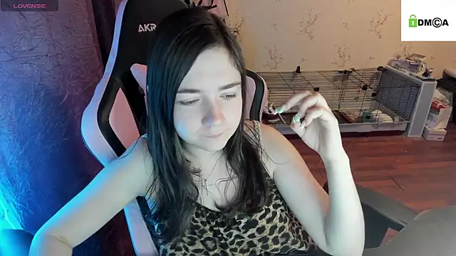 Snapshot of Crazy_forest_fairy chatting on October 2025 09:35:02 PM Crazy forest fairy online show from October 2025 09:35:02 PM