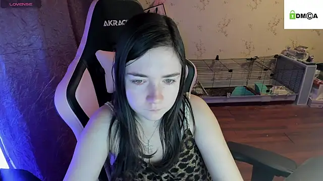 Snapshot of Crazy_forest_fairy chatting on October 2025 11:03:01 PM Crazy forest fairy online show from October 2025 11:03:01 PM