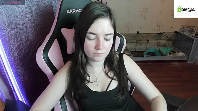 Snapshot of Crazy_forest_fairy chatting on October 2025 09:28:02 PM Crazy forest fairy online show from October 2025 09:28:02 PM