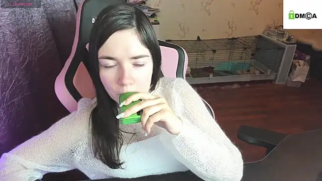 Snapshot of Crazy_forest_fairy chatting on October 2025 03:55:02 PM Crazy forest fairy online show from October 2025 03:55:02 PM