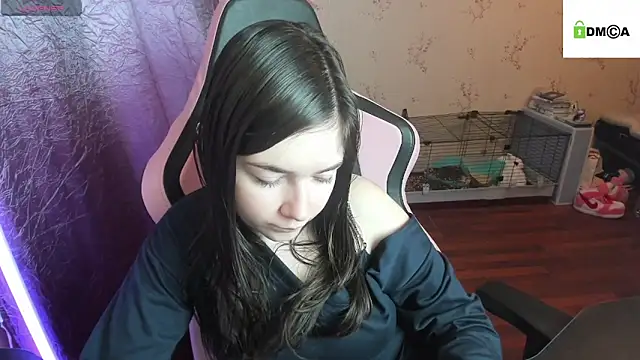 Snapshot of Crazy_forest_fairy chatting on November 2025 10:26:02 AM Crazy forest fairy online show from November 2025 10:26:02 AM