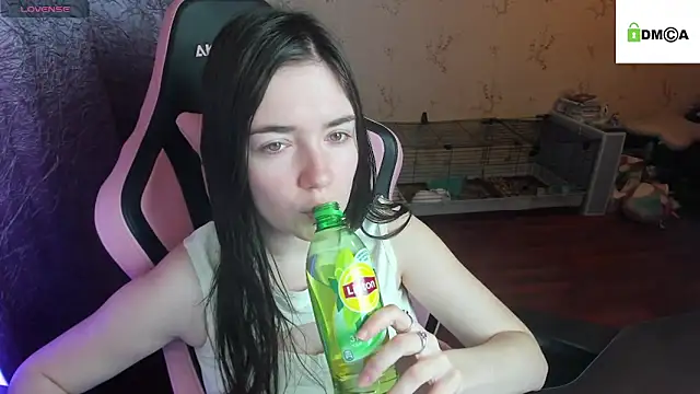 Snapshot of Crazy_forest_fairy chatting on December 2025 06:40:01 AM Crazy forest fairy online show from December 2025 06:40:01 AM