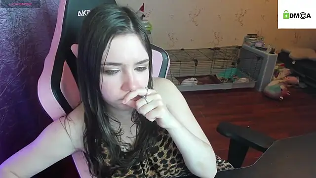 Snapshot of Crazy_forest_fairy chatting on December 2025 08:54:02 AM Crazy forest fairy online show from December 2025 08:54:02 AM