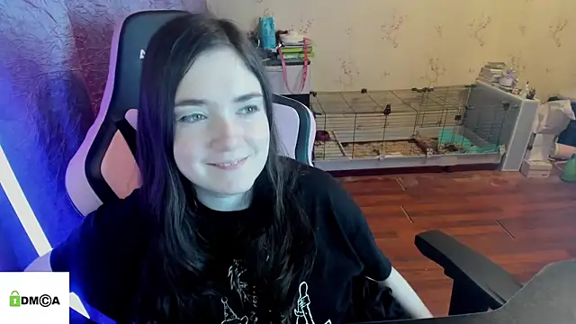 Crazy forest fairy online show from April 2026 09:34:01 PM
