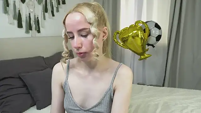 Cassie Kelman online show from June 2026 09:24:01 PM