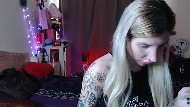 BLACKPeonyy online show from October 2025 11:11:02 AM