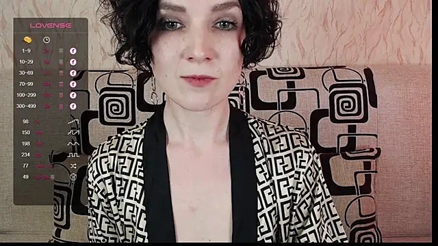 TinaWince online show from March 2025 11:49:02 AM