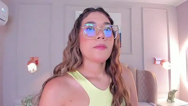 Snapshot of mara_brooks chatting on January 2025 04:46:02 PM mara brooks online show from January 2025 04:46:02 PM