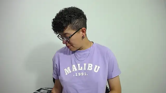 alex noa online show from January 2025 07:13:02 PM