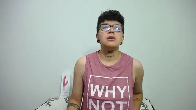 alex noa online show from February 2025 07:10:01 PM
