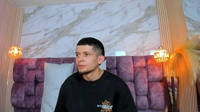 kendalltaylorr online show from March 2026 03:06:02 AM