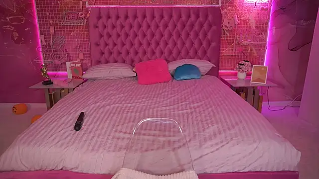 Snapshot of ArianaDarkk chatting on November 2025 07:03:01 PM ArianaDarkk online show from November 2025 07:03:01 PM