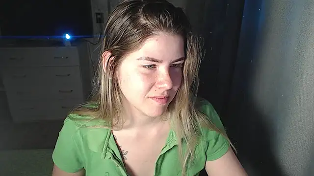 Snapshot of MelissaXKinky chatting on March 2025 05:28:01 PM MelissaXKinky online show from March 2025 05:28:01 PM